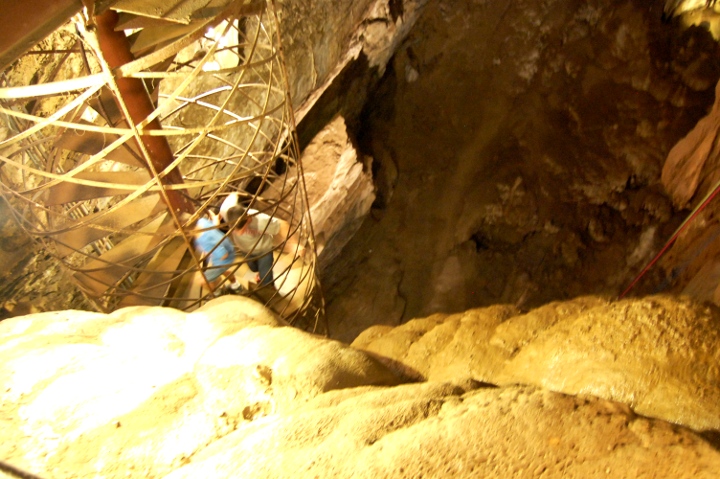 joy lanzendorfer gold rush trip california  moaning caverns